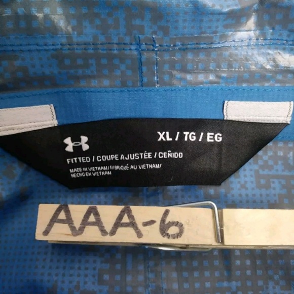 Under Armour Storm Fitted Wind Proof Jacket - Picture 6 of 8